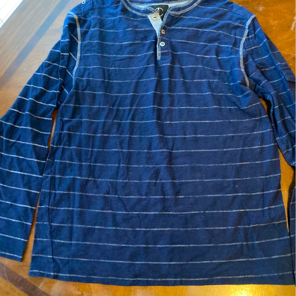 Men’s Size Large Modern Culture Striped Longsleeve Shirt